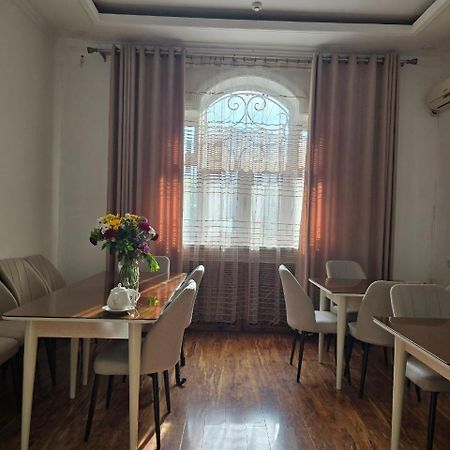 Guesto Hostel Ташкент Екстер'єр фото