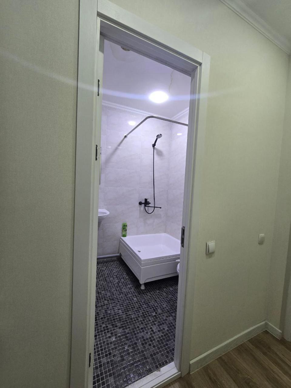 Guesto Hostel Ташкент Екстер'єр фото
