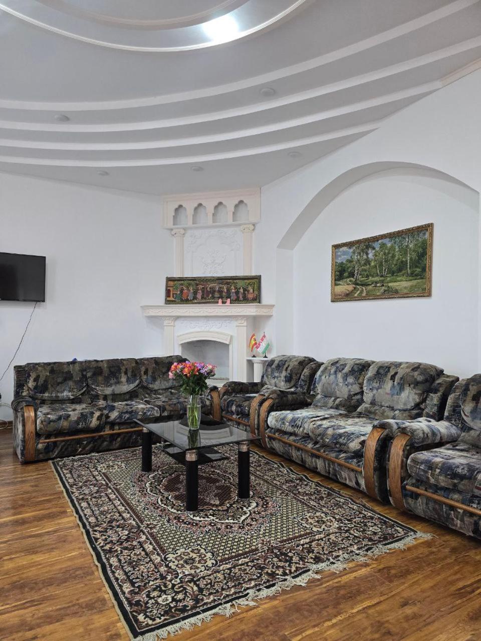 Guesto Hostel Ташкент Екстер'єр фото