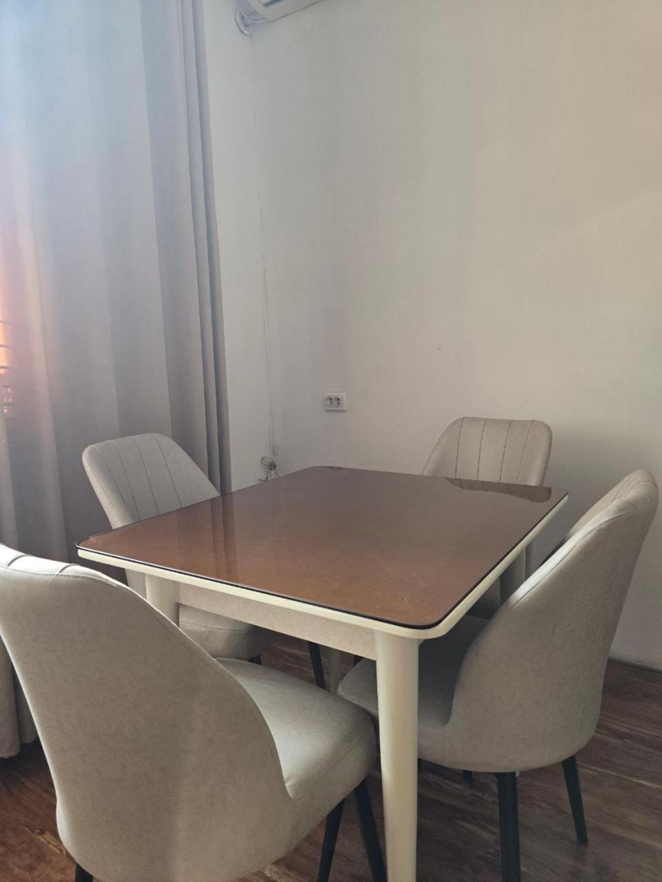 Guesto Hostel Ташкент Екстер'єр фото